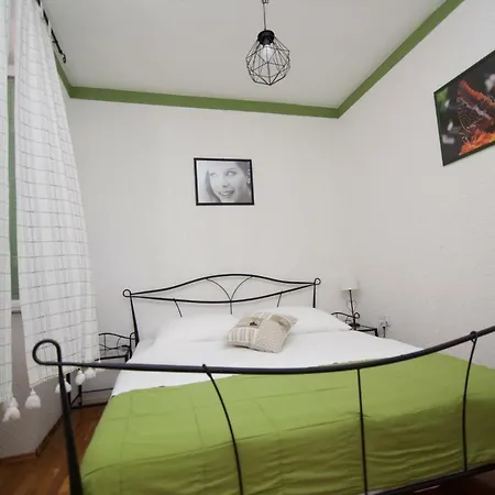 Apartmani Loreta Mali Lošinj Exterior foto